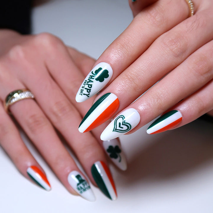 Trendige Nagelkunst im Irland-Stil Karnz