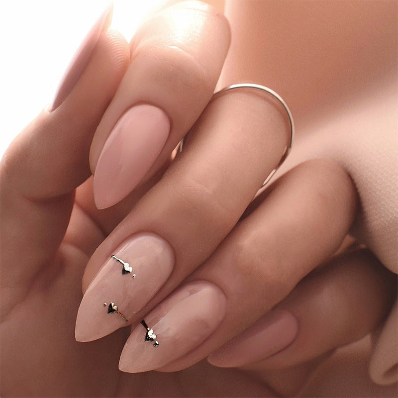 Stylische Press-On Nagelkollektion Karnz