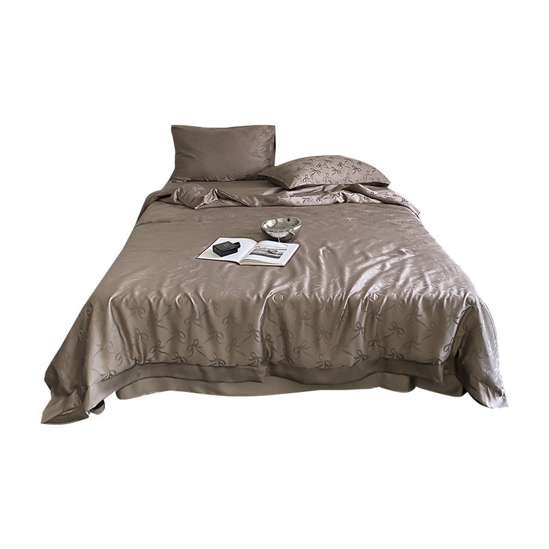 Premium-Satin-Bettwäschegarnitur mit feinem Jacquardrelief und seidig-mattem Finish