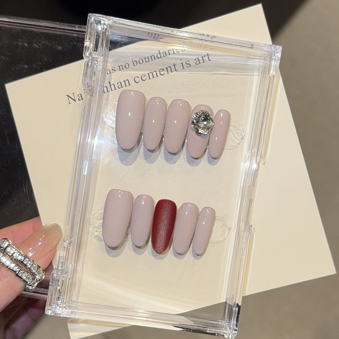 Kunstnägel mit Elegantem Glitzer-Akzent Karnz