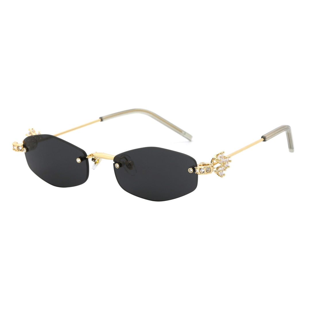 Damen Designer-Sonnenbrille mit luxuriösen Verzierungen Karnz