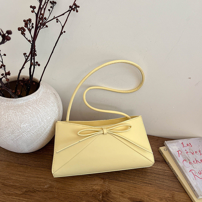 Elegante Handtasche mit Schleifendetail