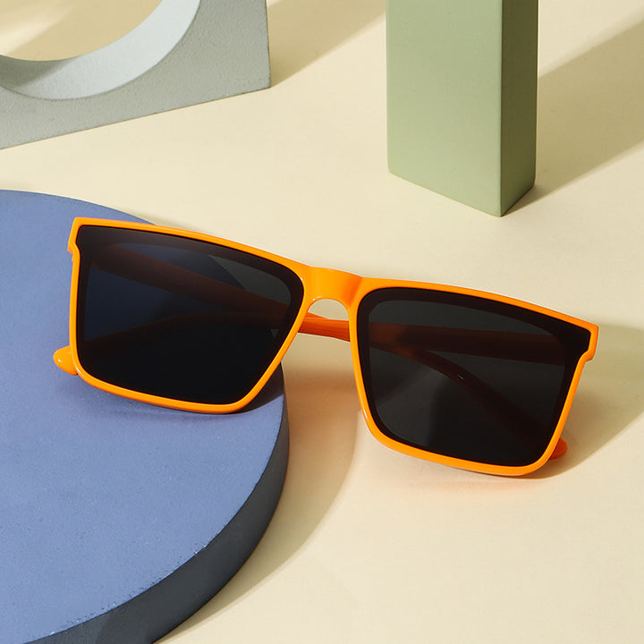 Damen modische Sonnenbrille aus robustem, UV-geschütztem Kunststoff Karnz