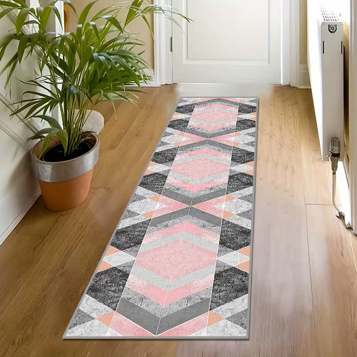 Geometrisch gemusterter Läuferteppich