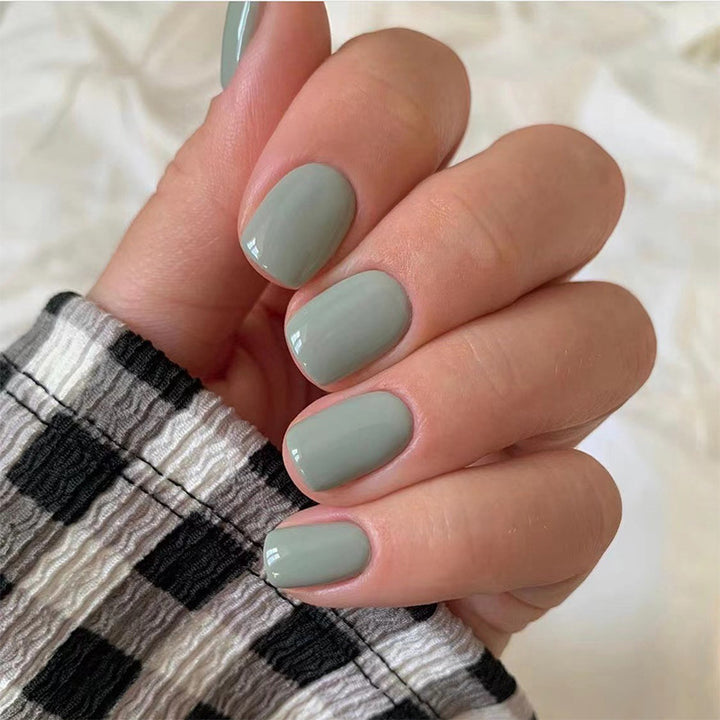 Kreative Nagelkunst mit eleganter Hochglanz-Oberfläche Karnz