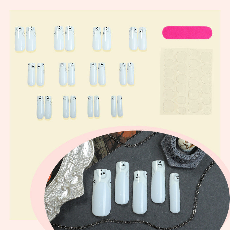 Themenmäßiges Press-On Nagelset mit Geisterdesigns Karnz