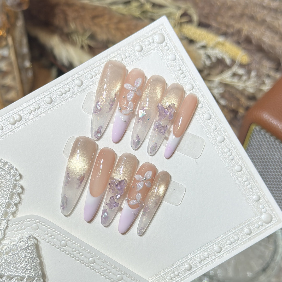Blumen-inspiriertes Stiletto Press-On Nageldesign Karnz