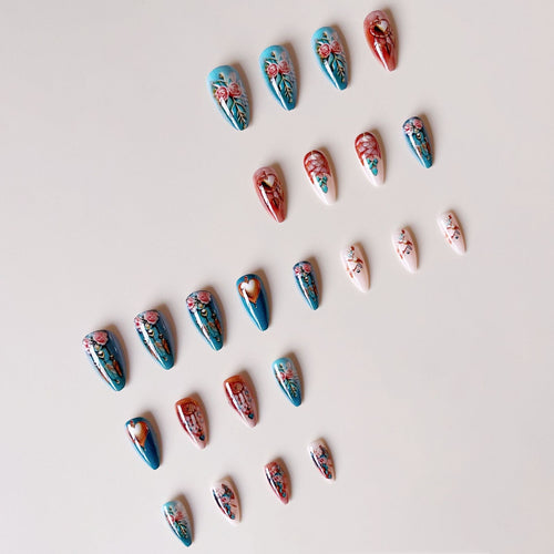 Kunstnagelset mit traumhaften 3D-Rosen- und Herzverzierungen Karnz