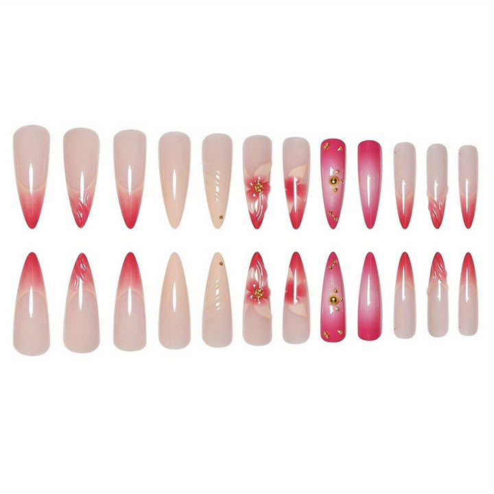Künstlerisches Floral Nageldesign Karnz