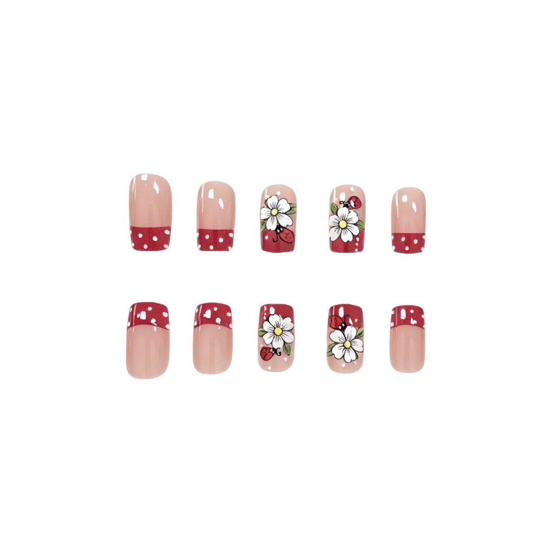 Niedliche Blumennagelkunst-Verstärkungen Karnz