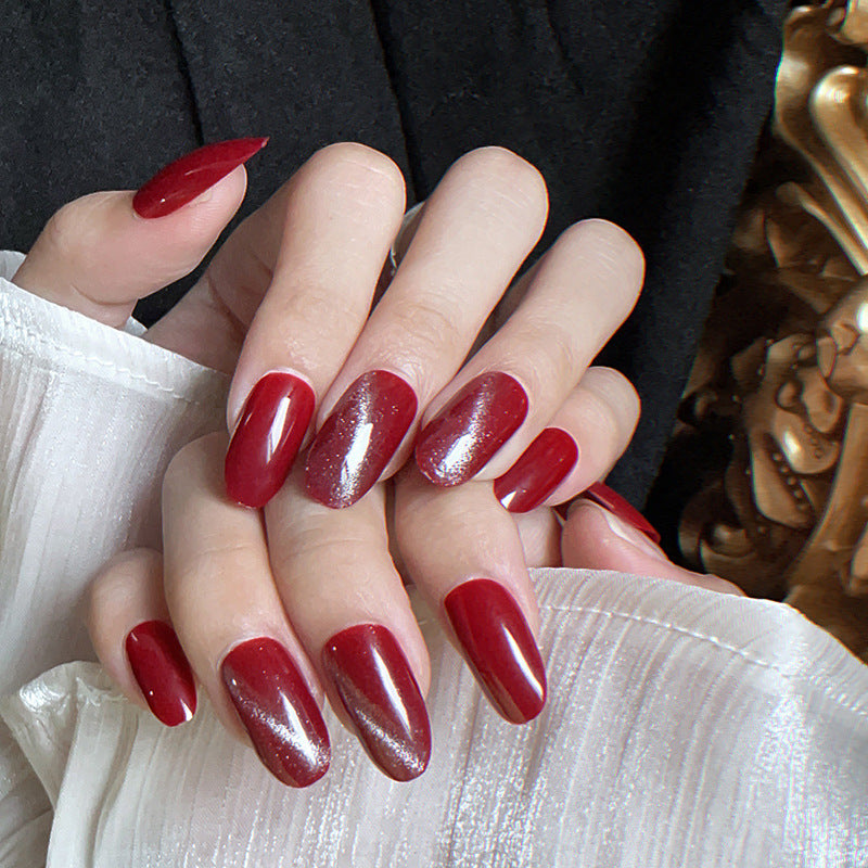 Glamouröse künstliche Fingernägel mit Glanz und Glittereffekt Karnz