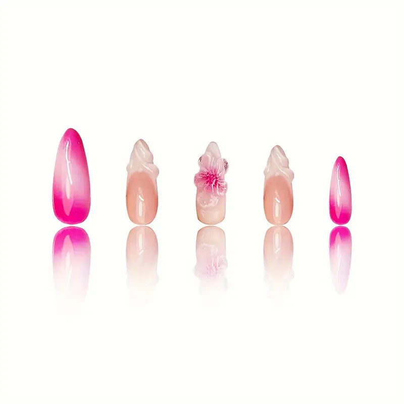 Detaillierte florale Press-On Nagelkunst Karnz