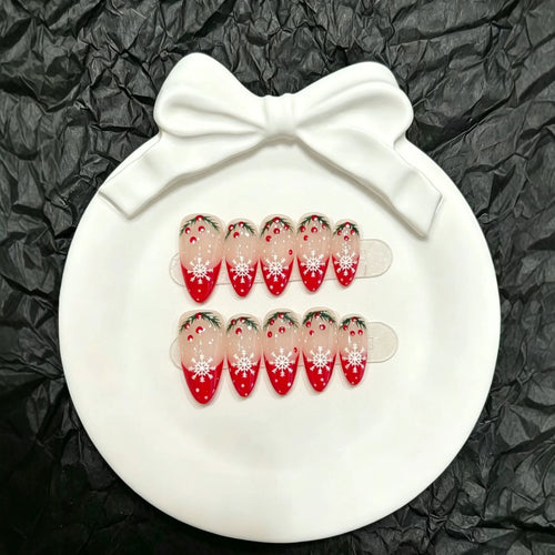 Festliche saisonale Press-On Nägel mit von Feiertagen inspiriertem Design