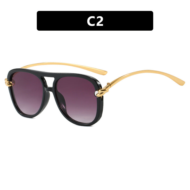 Damen sportliche Sonnenbrille mit breitem Kunststoffrahmen und UV-Schutz Karnz