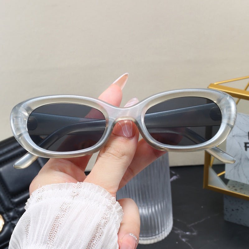 Damen modische Sonnenbrille mit ovalem Design und UV-Schutz Karnz