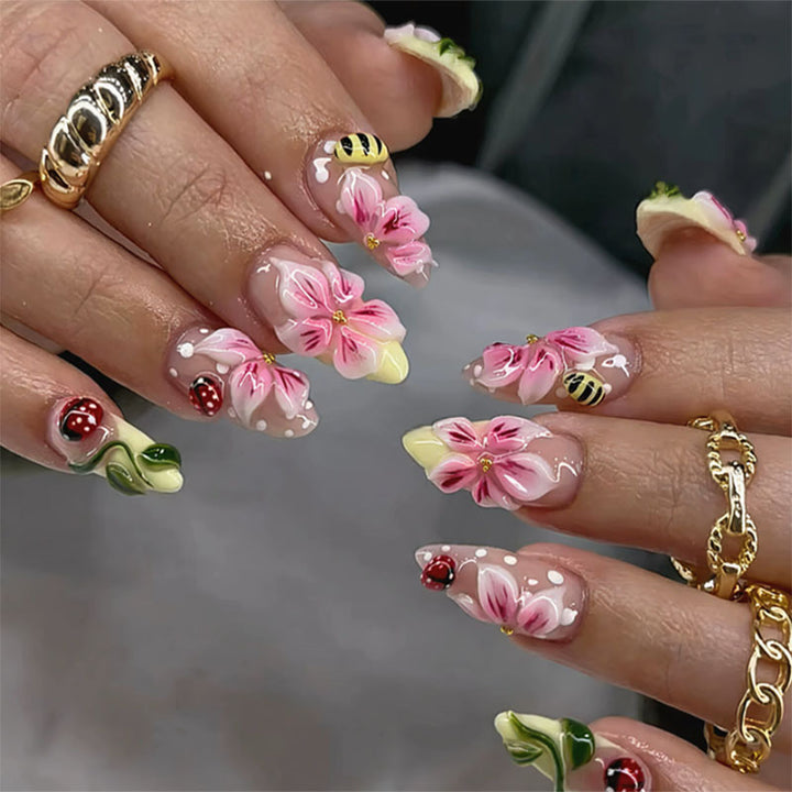 Blumenmuster Druck-On Nagelkunst