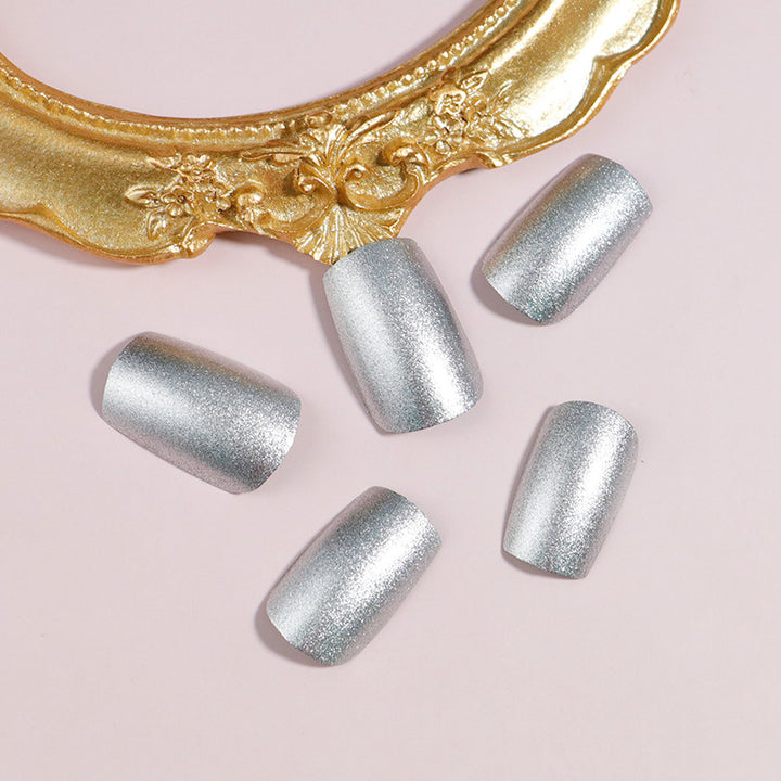 Schimmerndes Metallic Press-On Nagelset Karnz