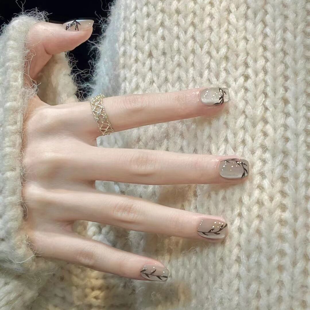 Premium Glitzernde Press-On Nagelerweiterungen Karnz