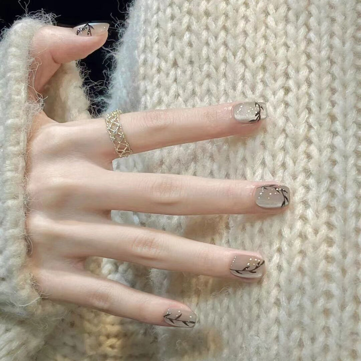 Premium Glitzernde Press-On Nagelerweiterungen Karnz