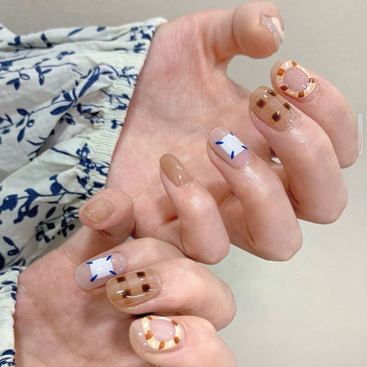 Chic Themen Press-On Nagelkunst Karnz