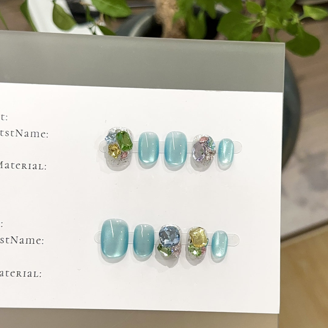 Elegantes dekoratives Nagelkunstset