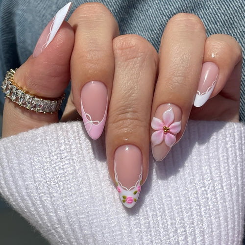 Blumenverzierte Press-On-Nagelset Karnz