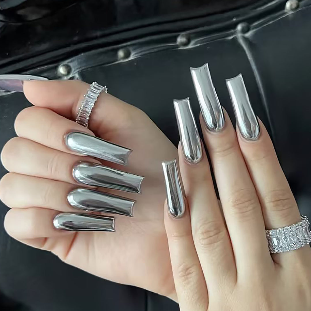Metallic Finish Lange Press-On Nägel Karnz