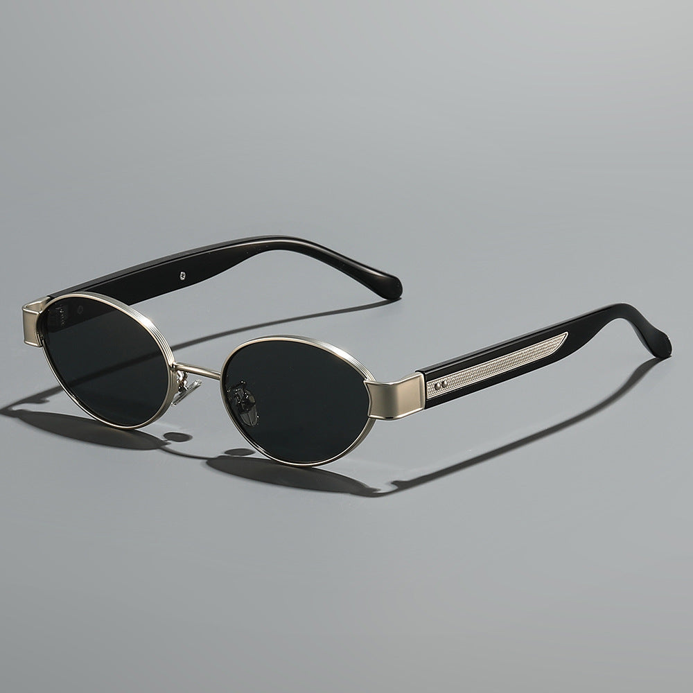 Damen Sonnenbrille im modernen, ovalen Rahmen mit harmonischem Farbspiel Karnz