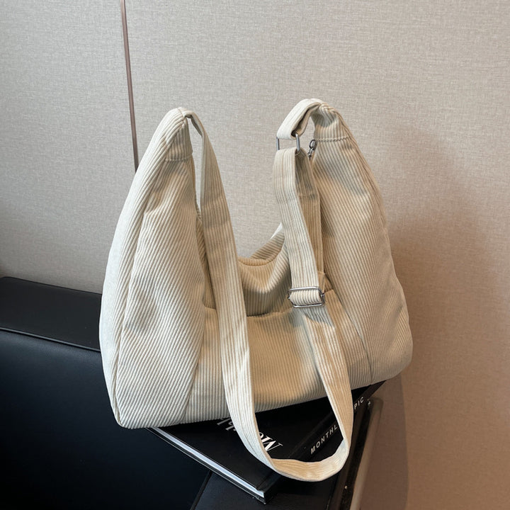 Textured Schultertasche Karnz