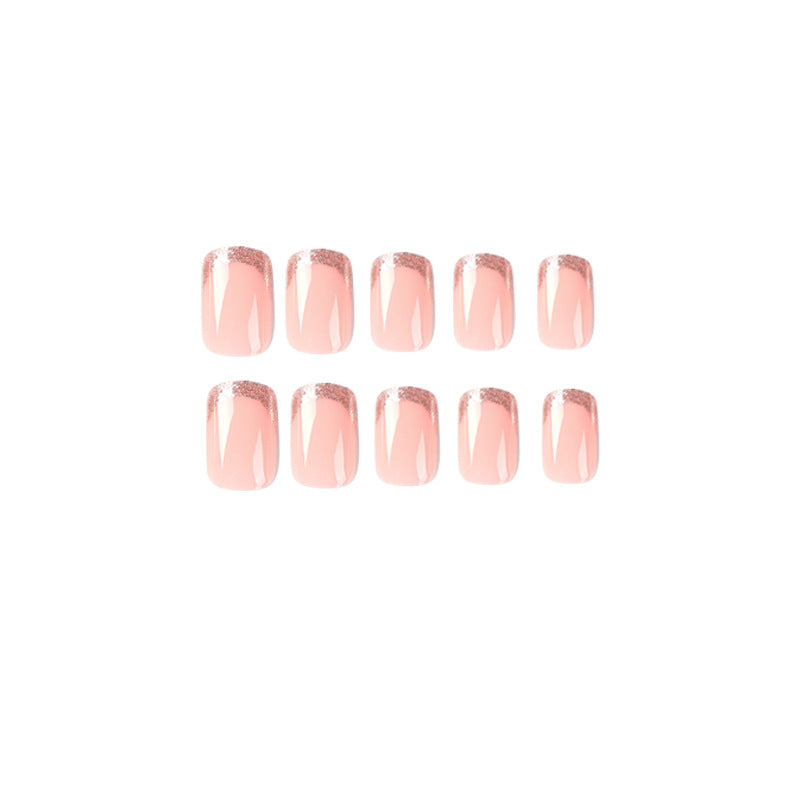 Elegante und Glamouröse Nagelverlängerungen Karnz