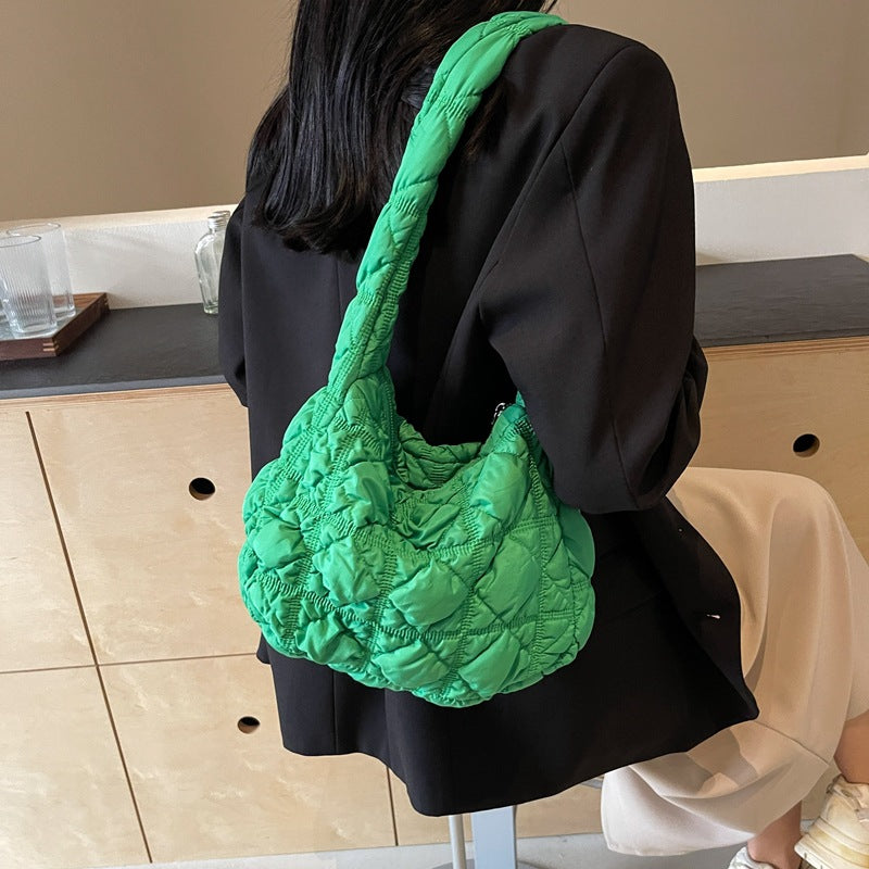 Gepolsterte Schlappen-Handtasche