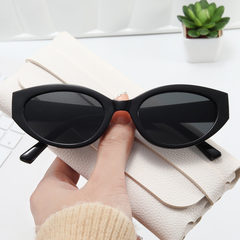 Damen Cat-Eye Sonnenbrille mit elegantem Kunststoffrahmen Karnz
