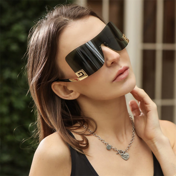 Damen Oversized Shield-Sonnenbrille mit extravagantem Design Karnz