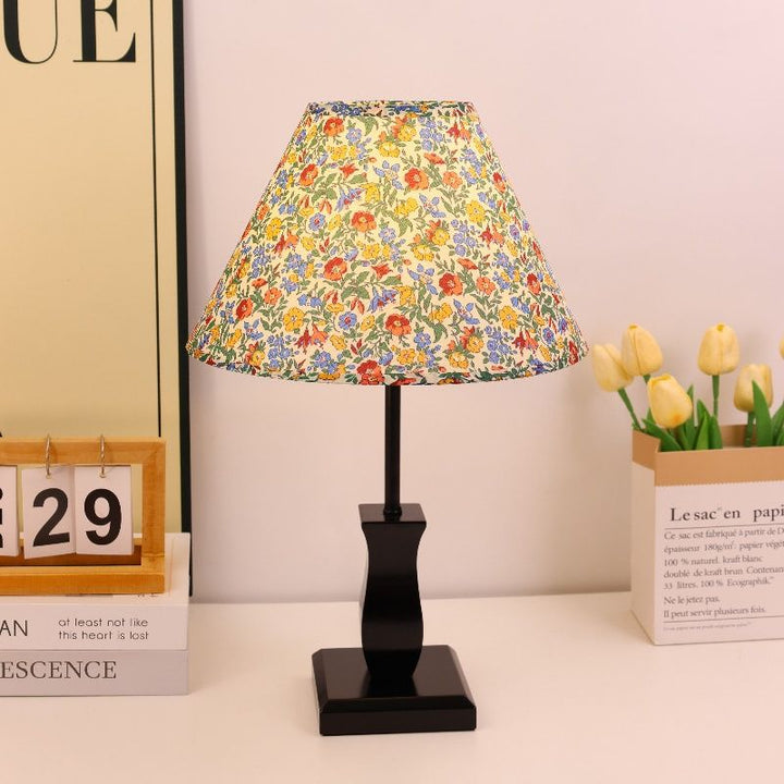 Künstlerische dekorative Tischlampe
