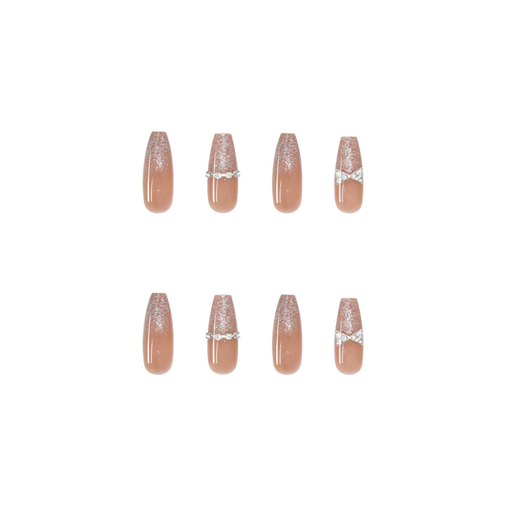 Glamouröse Strass-Nagelkunst-Verlängerungen