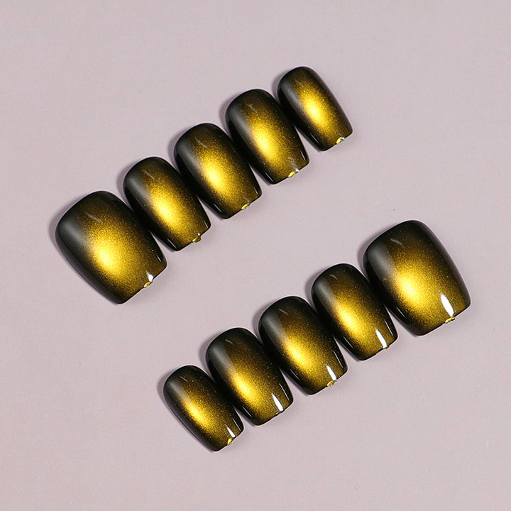 Glänzende Metallische Press-On Nagelspitzen Karnz