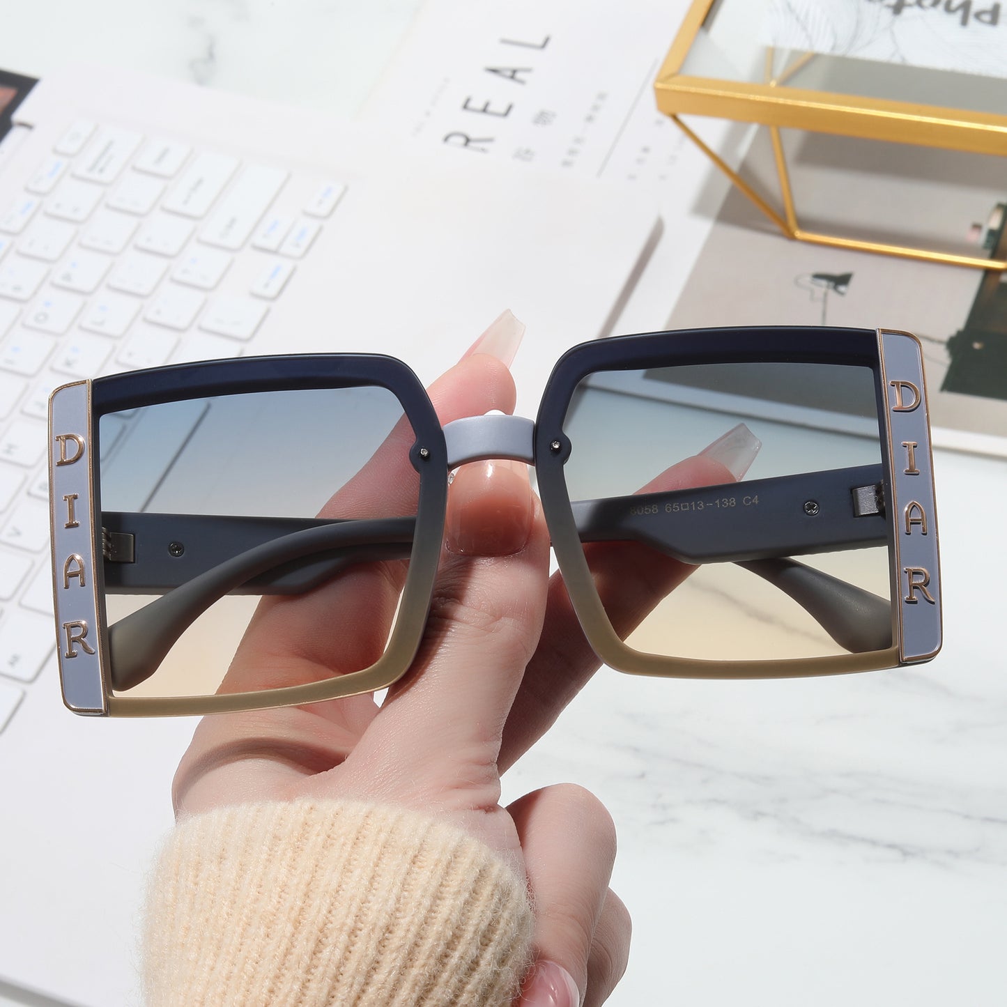 Damen Sonnenbrille im modernen quadratischen Design Karnz