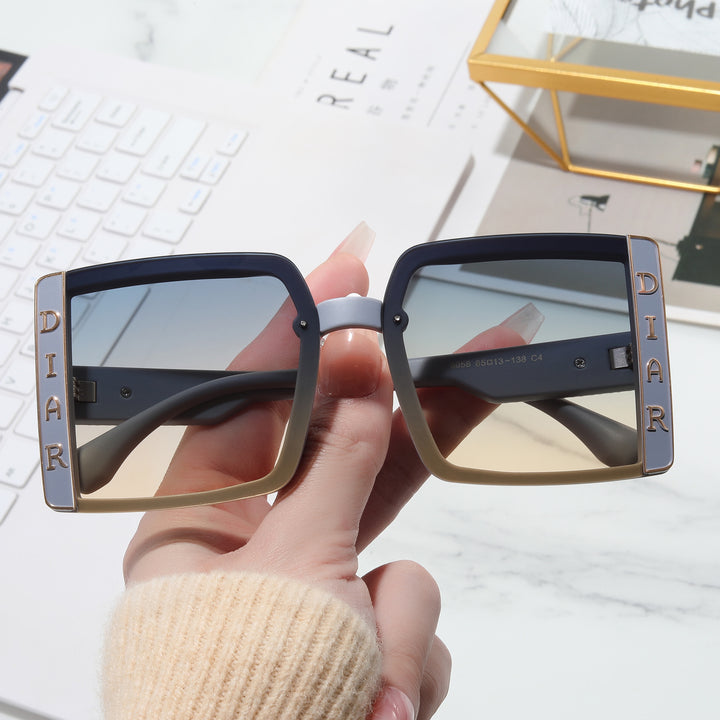 Damen Sonnenbrille im modernen quadratischen Design Karnz