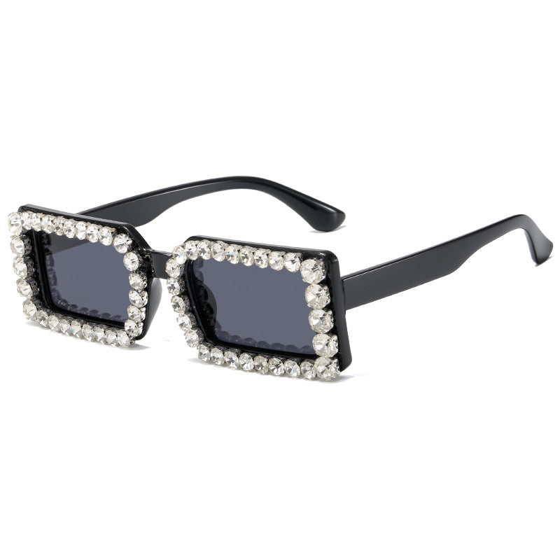 Damen modische Sonnenbrille mit glitzernder Rahmenverzierung Karnz