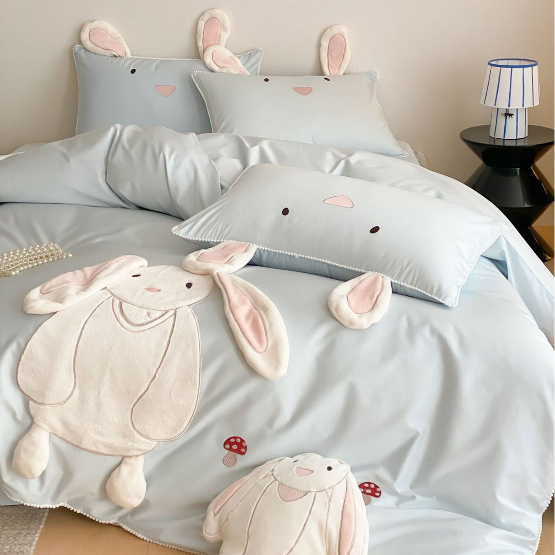 Kinder-Bettwäsche-Set mit 3D-Hasenapplikation und Kuschelkissen