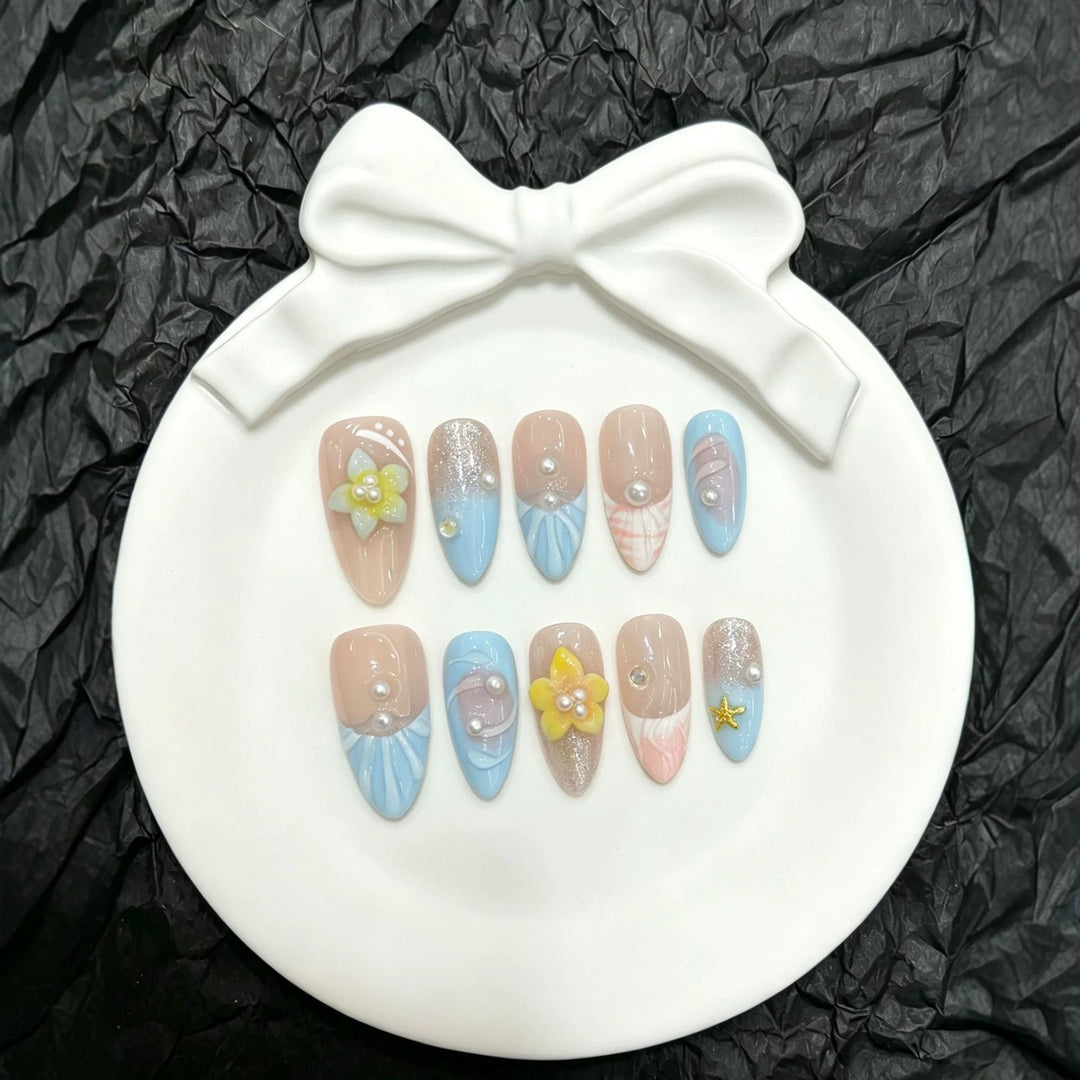 Floral Decorative Press-On Nail Art Set mit eleganten Schmuckakzenten