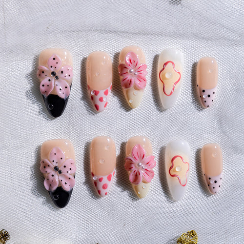 Floral Dekorative Press-On Nagelkit