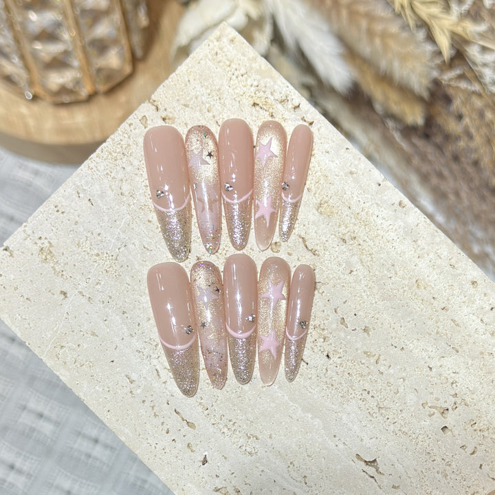 Glamourös Starry Press-On Nagelset