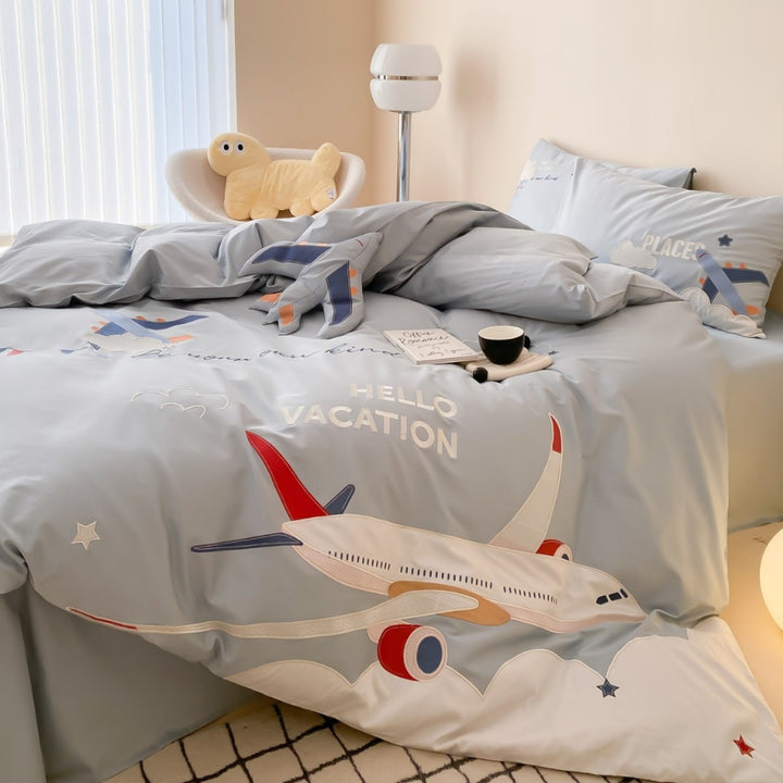 Kinder-Bettwäsche-Set mit verspieltem Flugzeug-Motiv aus Baumwollsatin