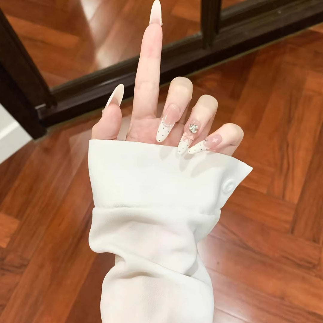 Elegante Stiletto-Nagelspitzen