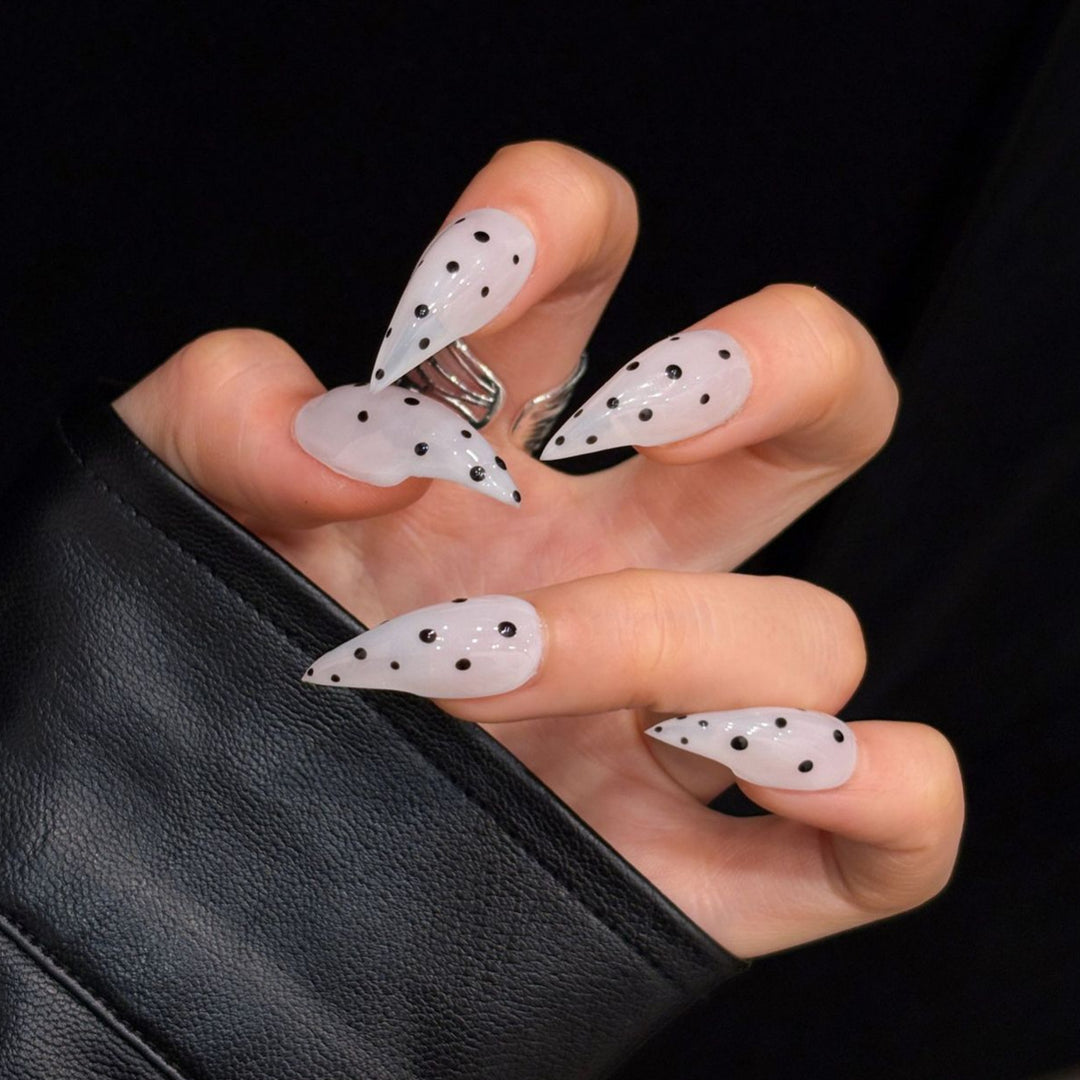 Stiletto Acryl Press-On Nagel Set mit elegantem Design
