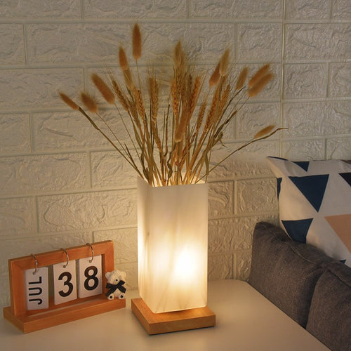 Moderne dekorative Tischlampe