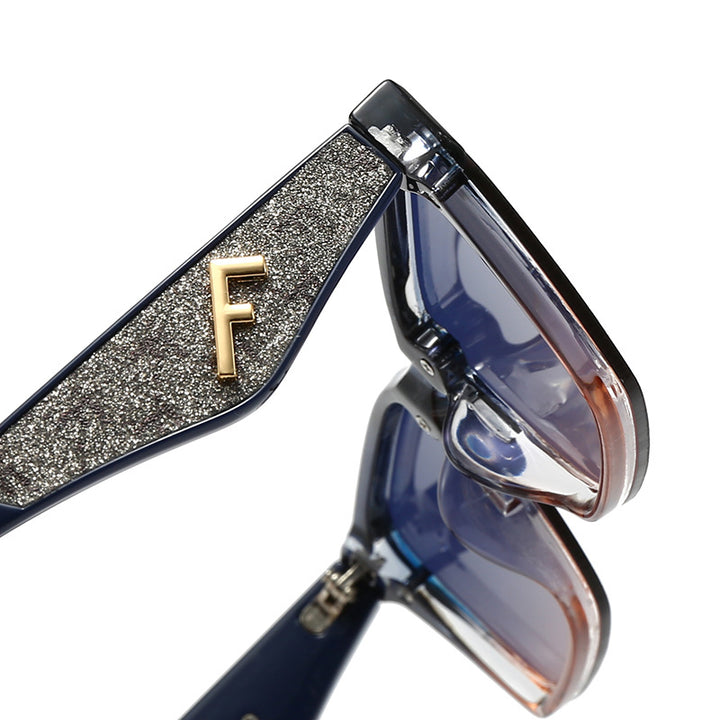 Damen quadratische Sonnenbrille mit edelmattiertem Rahmen und modischen Akzenten Karnz