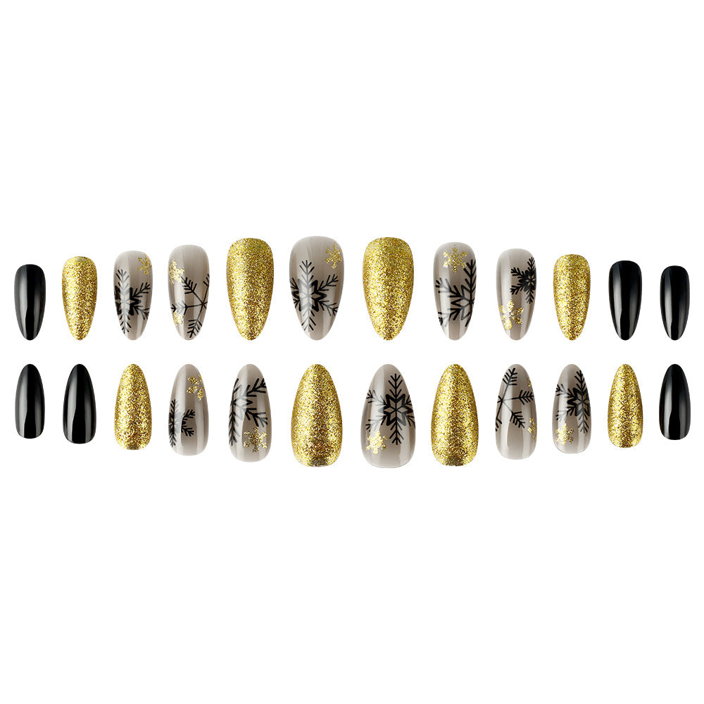 Elegantes winterliches Press-On Nagelset Karnz