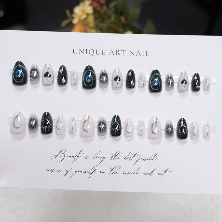 Künstlerisches metallisches Press-On Nagelset